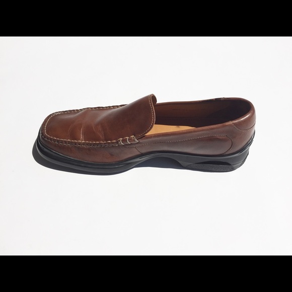nike slip on loafers